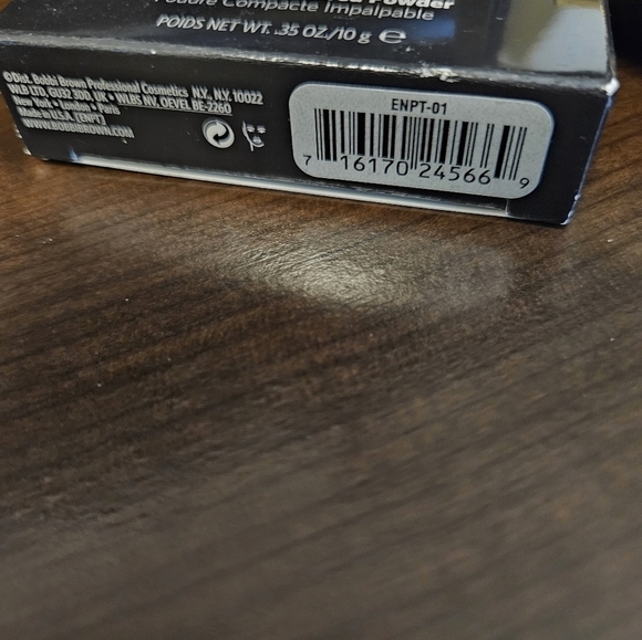 BOBBI Brown Sheer Finish Pressed Powder in Pale Yellow (NIB) - Picture 5 of 5